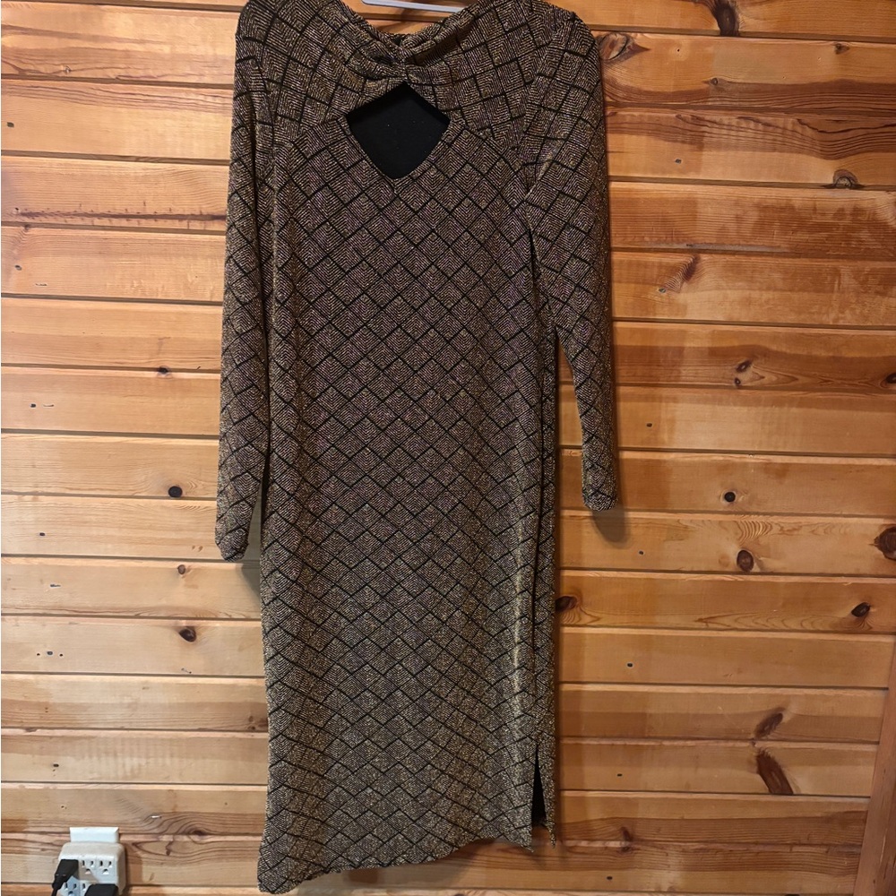 Absolutely Famous Black and Gold Long Sleeve Dress